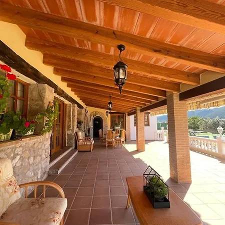 Nyaraló Finca El Garrofer Jalón